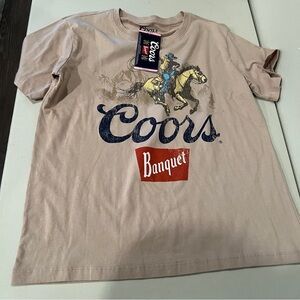 NWT - Graphic T-shirt - Coors - small